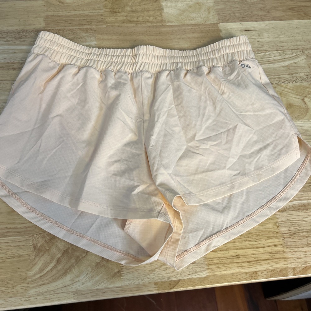 DSG Womens Stride 2.0 Shorts Peach Medium Mid Rise Lined DAW14200R 3in Inseam